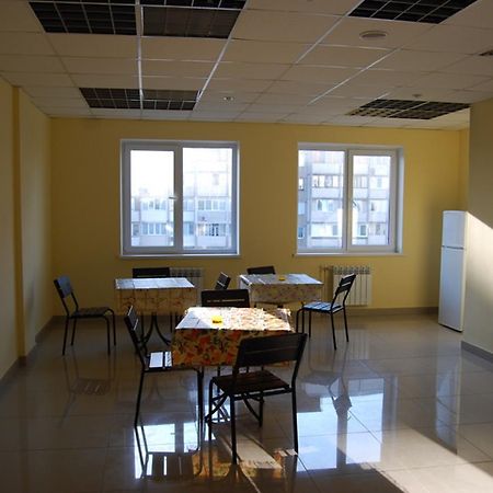 Hostel Raduga Kyiv Exterior photo